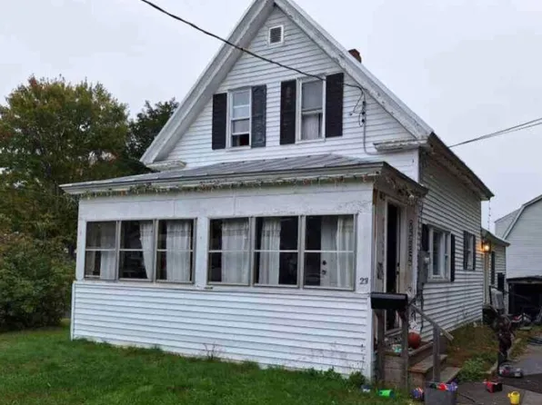 23 Spring Street, Madison, ME 04950