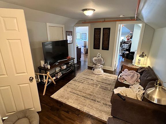 3rd image of 3104 Lyndale Ave S APT 3