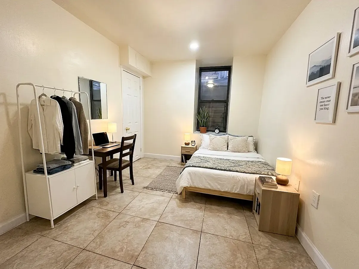1526 Saint Nicholas Avenue — Photo 4