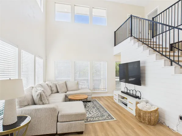 5306 Beacon Dr APT A, Austin, TX 78734