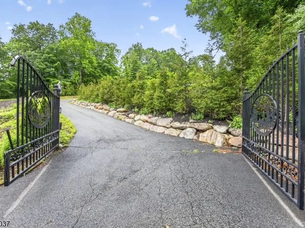 1 Wood Hollow Trl, Jefferson Twp., NJ 07438