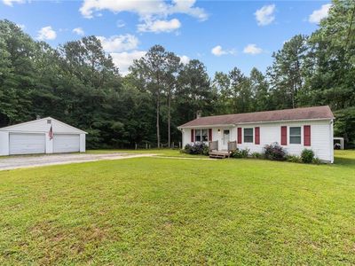 4165 Marsh Ln, Hayes, VA, 23072