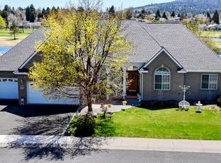 1040 Harbor Isle Blvd, Klamath Falls, OR 97601