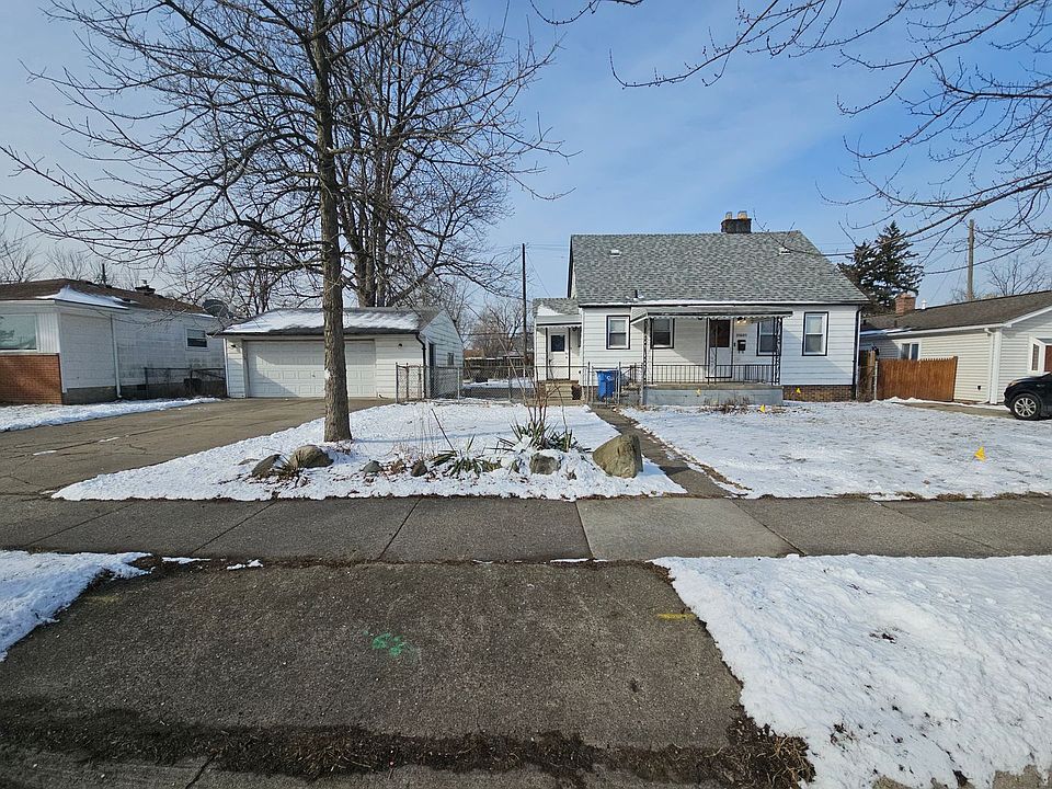 1st image of 23603 Columbus Ave