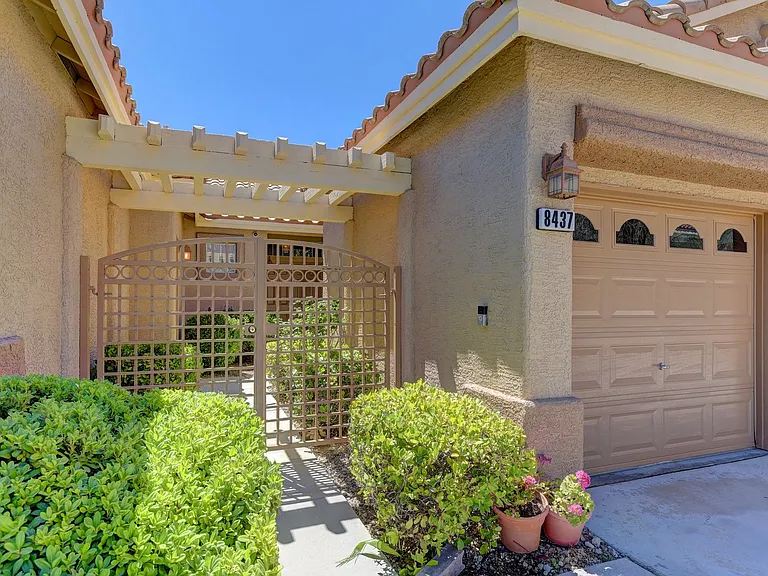8437 Willowleaf Ct — Photo 5