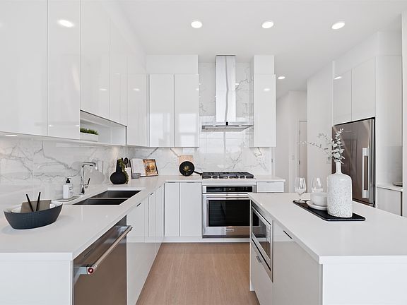 3rd image of 555 Sydney Ave #2307