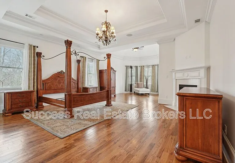 343 Summer Garden Dr — Photo 40
