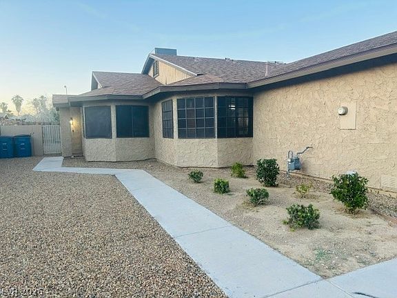 3rd image of 5788 Sea Breeze Ave