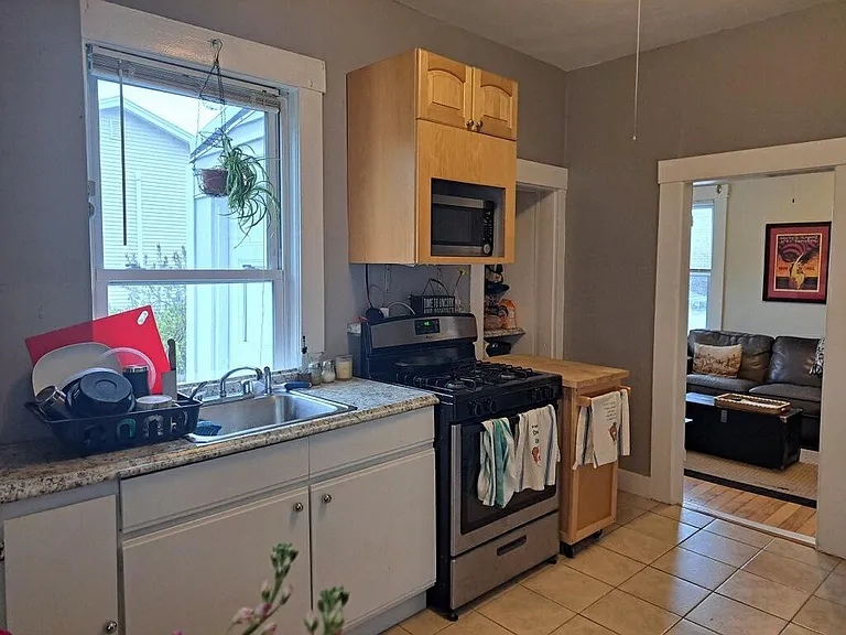63 Washington St #1 — Photo 9