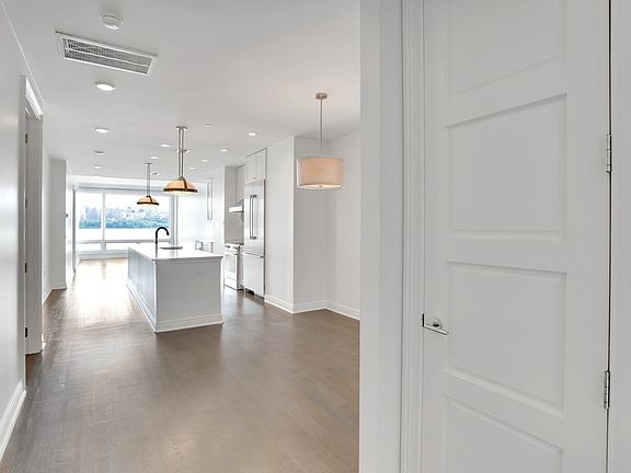 3rd image of 9 Somerset Ln Unit 217
