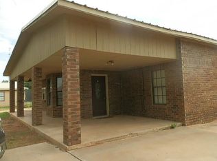 605 SW 3rd St, Seminole, TX 79360