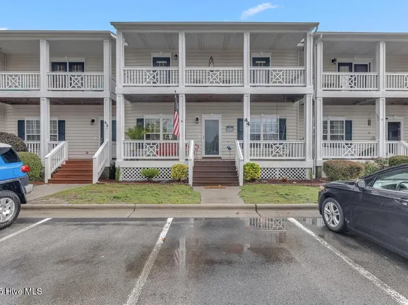 44 Ketch Drive, Swansboro, NC 28584