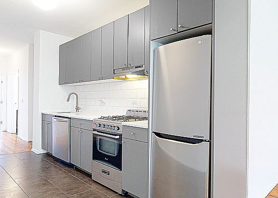 3rd image of 373 W 126th St #4C