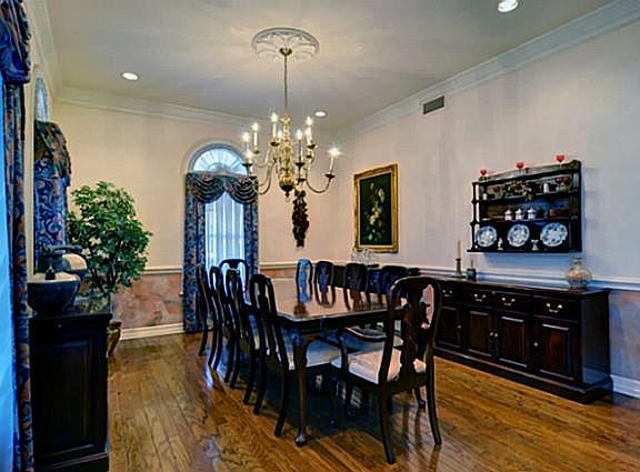 5th image of 2412 Green Park Dr