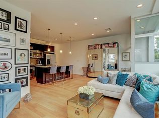 1406 Columbus St APT 201, Houston, TX 77019