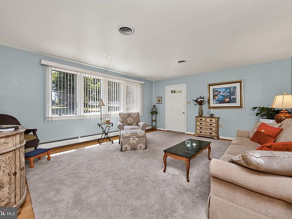 5th image of 483 Hibernia Rd