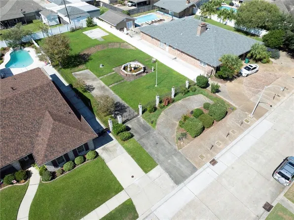 4412 N Turnbull Dr, Metairie, LA 70002