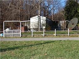 2nd image of 700 Lewis Branch Rd