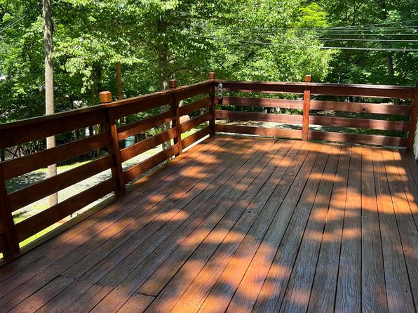 22 Kisling Ave, Hopatcong, NJ 07843