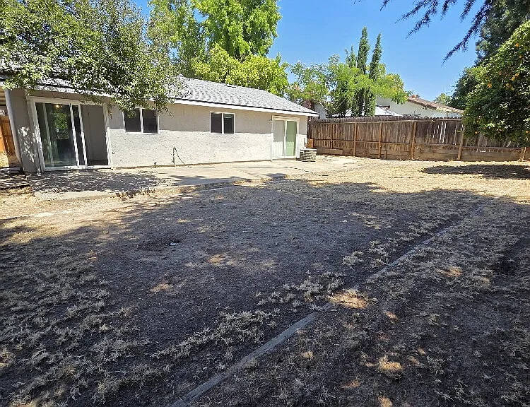 9400 Bravo Way — Photo 16