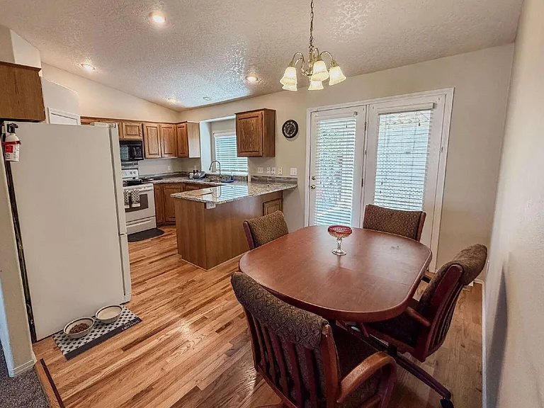 505 Lost Basin Ct — Photo 7