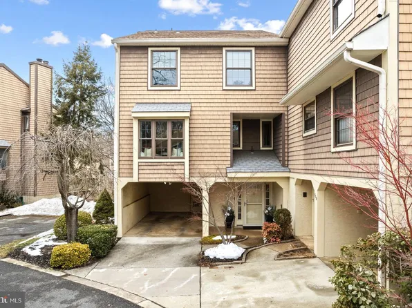 318 Kings Croft, Cherry Hill, NJ 08034