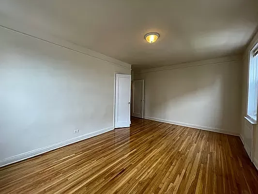 Rented by Contact Realty | media 7