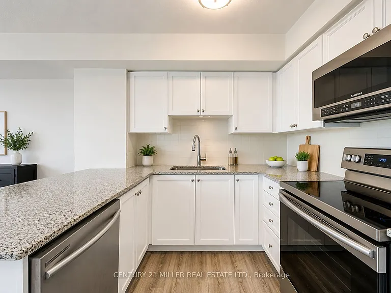 125 Village Green Sq #3803 — Photo 17
