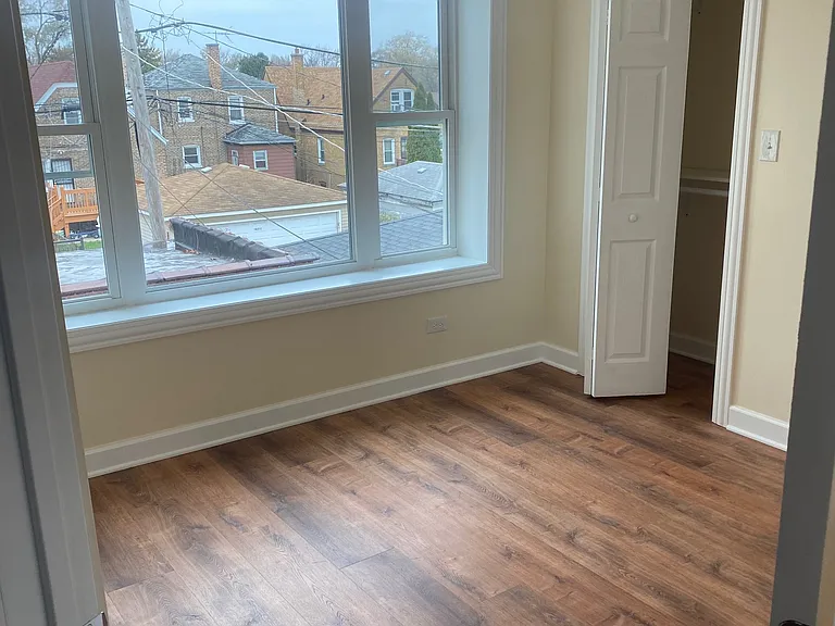 10214 S Forest Ave #2 — Photo 7