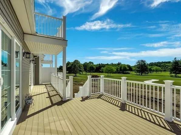 51 Cape Club Dr, Sharon, MA 02067