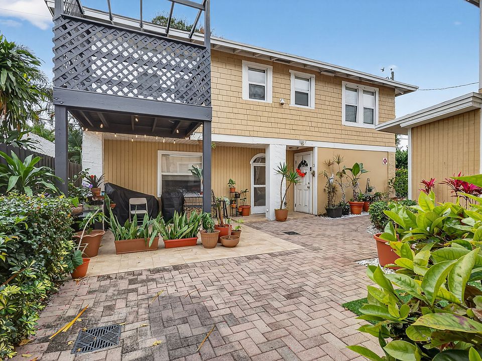 1st image of 824 McIntosh St #5