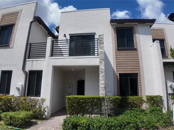 20714 NE 5th Ct, Miami, FL 33179