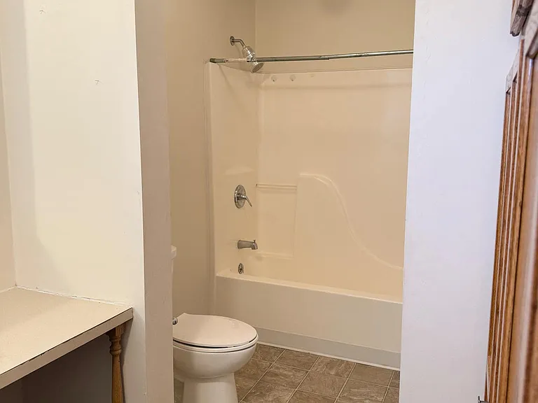 60 Riley Manor Cir — Photo 14