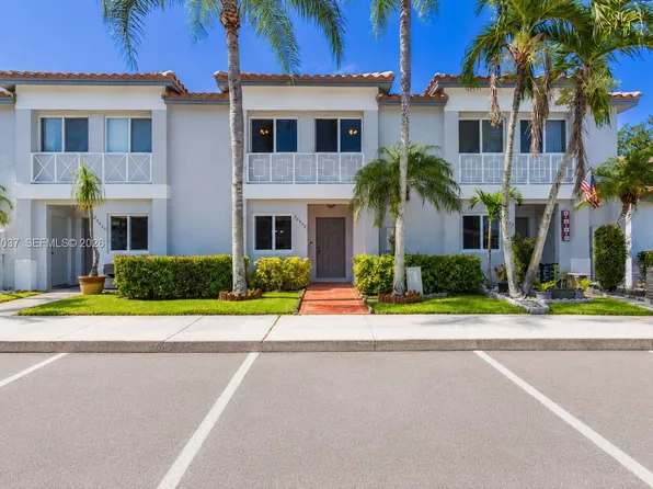 20822 NW 2nd St, Pembroke Pines, FL 33029
