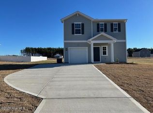 302 Happy Trail Rd, Aberdeen, NC 28315