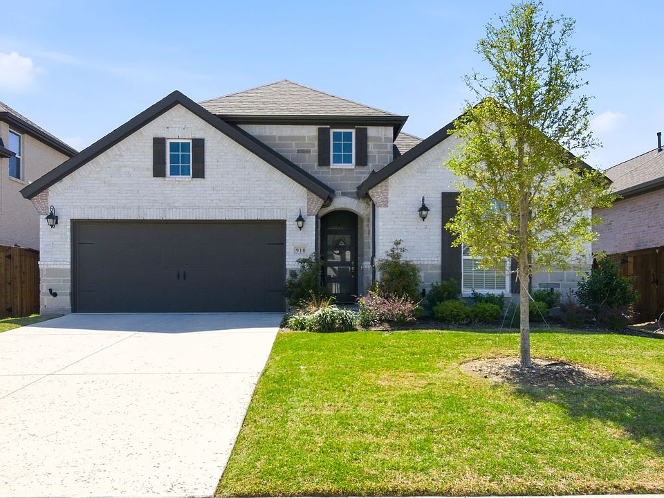 1st image of 910 Winter Cherry Ln