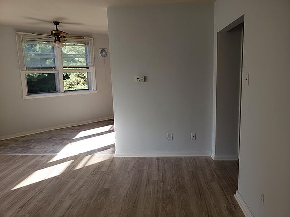 2nd image of 8133 Cresco Ave APT 1B