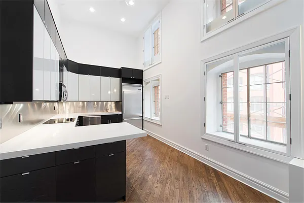 Rented by Douglas Elliman | media 37