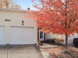 1544 Hunt Dr APT D, Normal, IL 61761