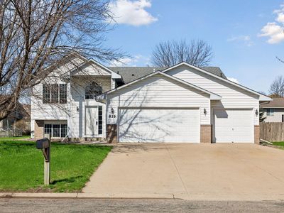 816 Shea Cir, Belle Plaine, MN, 56011