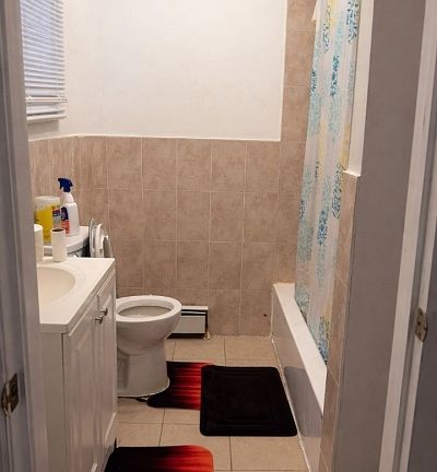 2nd image of 185 Seymour Ave