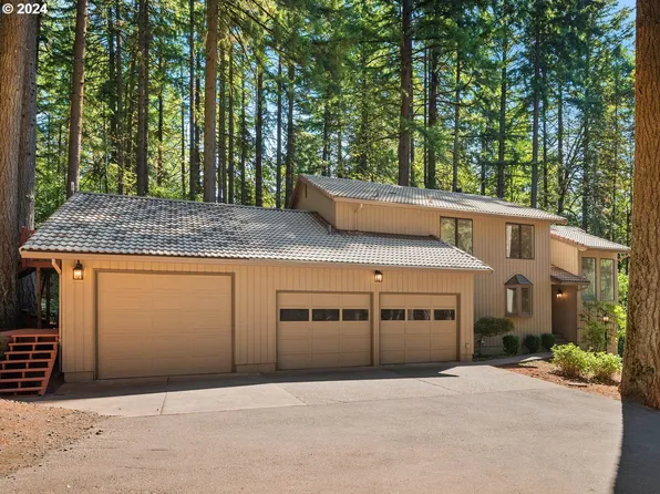 26165 NW Grist Mill Dr, North Plains, OR 97133