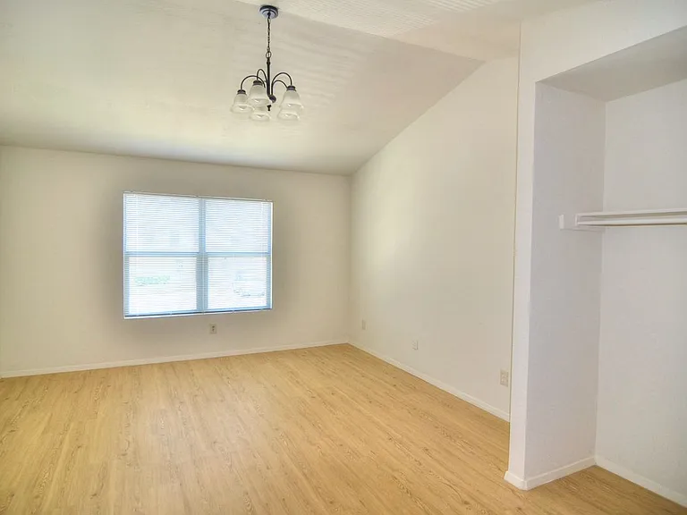 2194 Aspen Dr — Photo 5