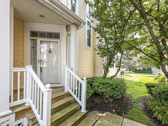 6 Bellefair Boulevard