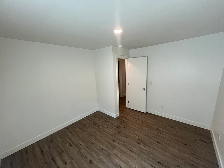 390 Hill St — Photo 13