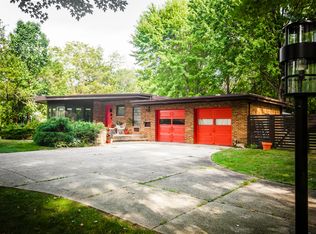 23524 Westwood Ave, Westlake, OH