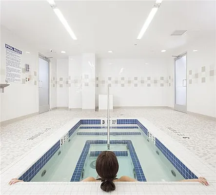 Rented by R New York | media 4