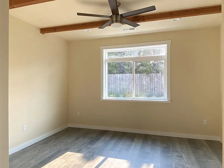 332 Lolly Ln — Photo 16