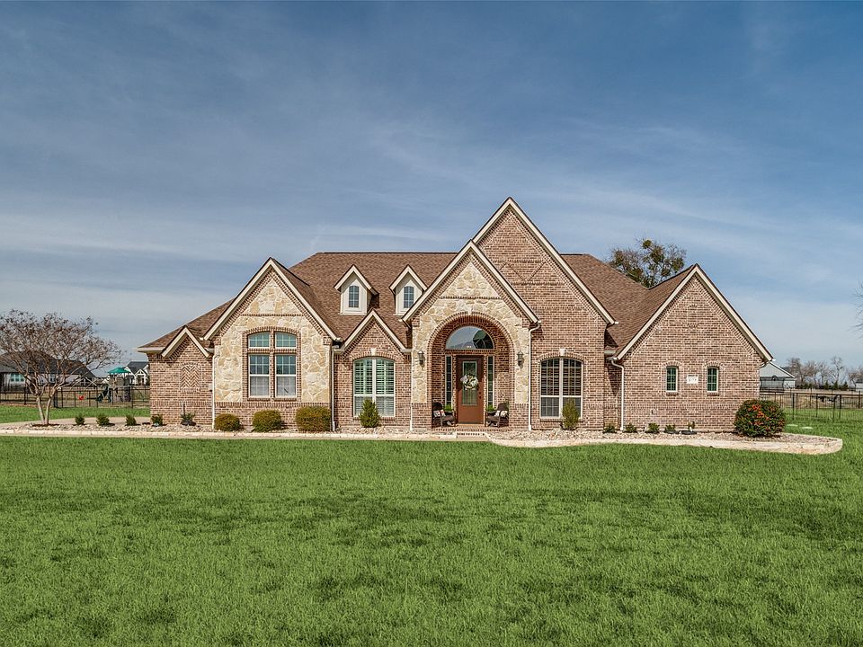 1st image of 3074 Forest Dr