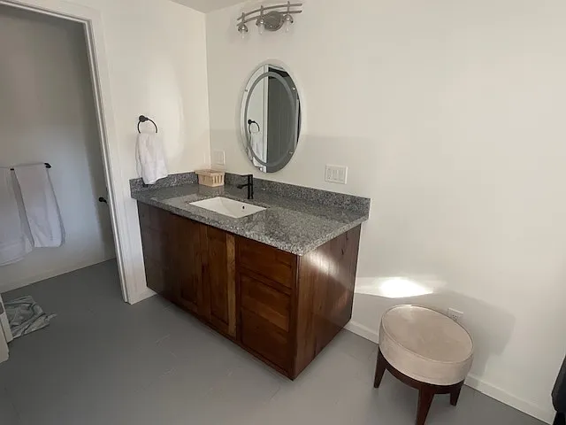 1 bed, 880 sqft, $1,400 — Photo 2